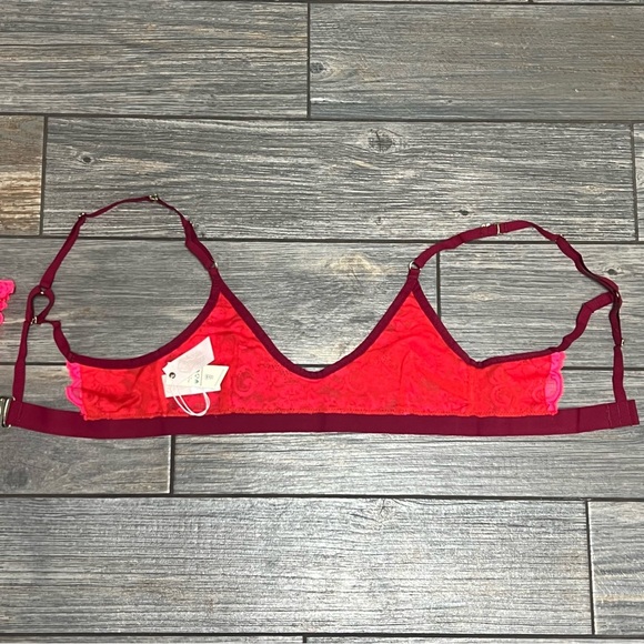 Free People We Are HAH Guard Her Bra Garter Belt Black Lace Small Bralette S XS - Picture 11 of 16